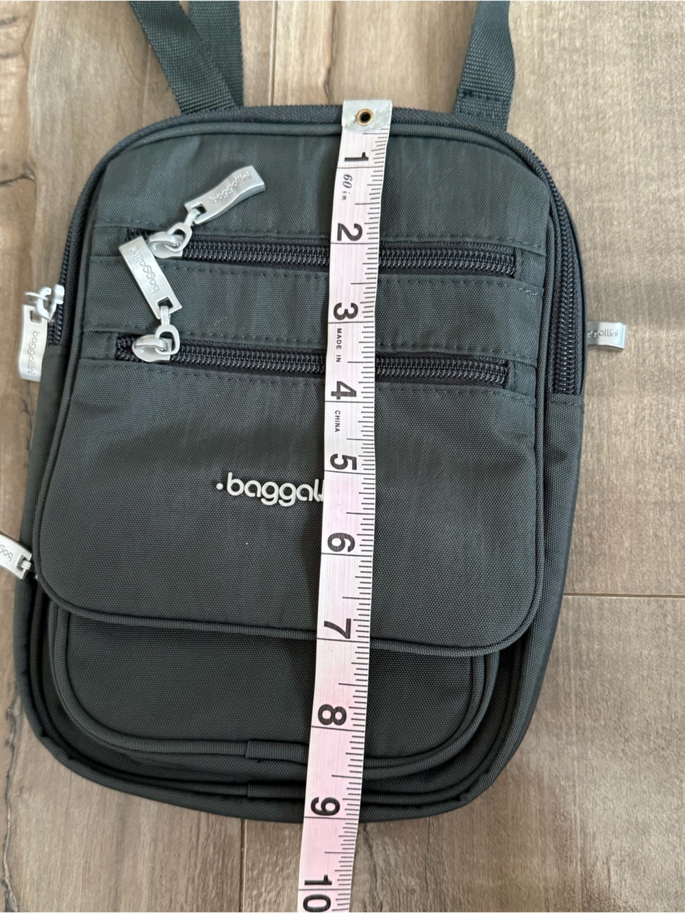 Baggallini RFID Journey Crossbody Bag Travel Adjustable Pocket Zip Dark Gray EUC - Picture 6 of 10